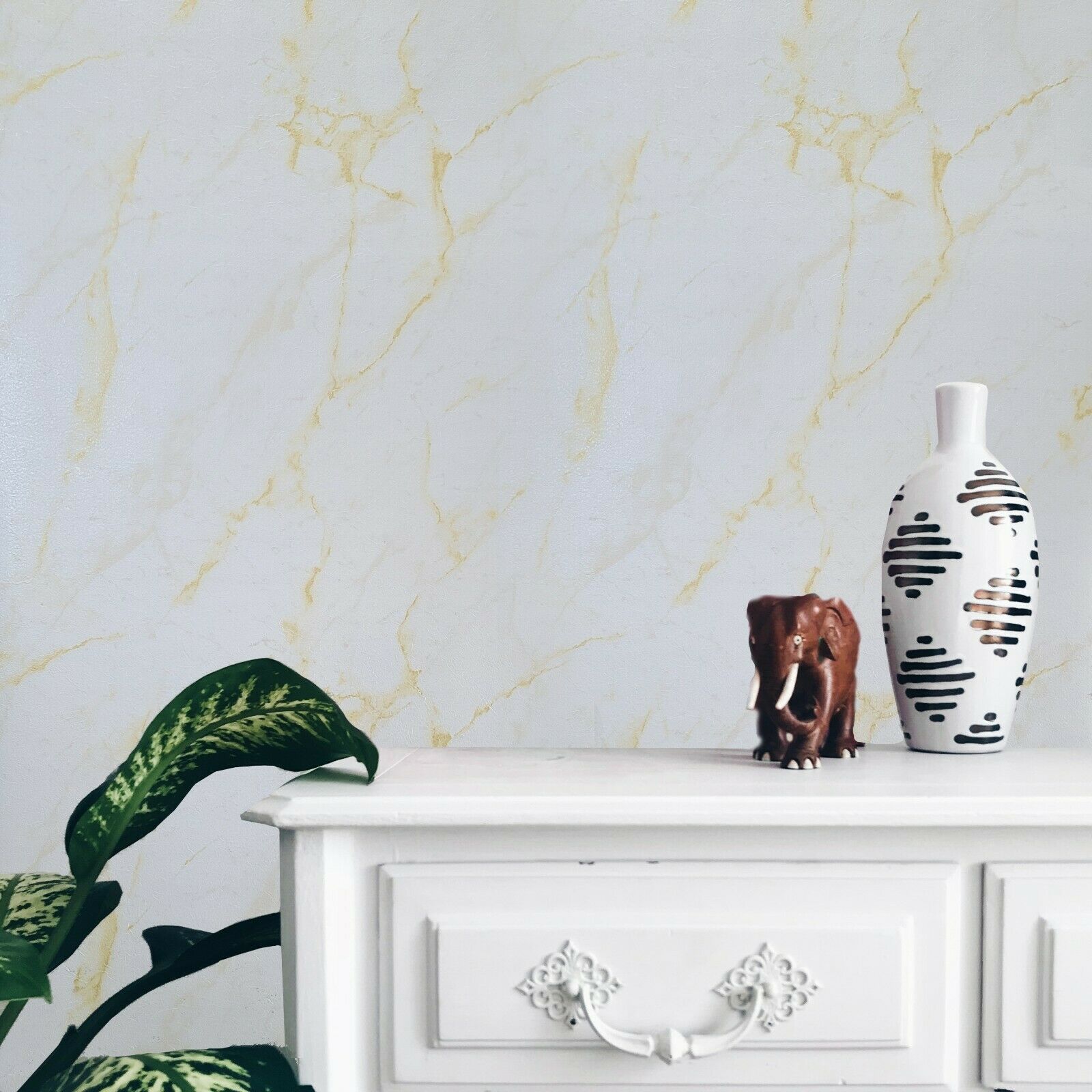 WMSR21050201 Faux marble stone yellow gold off white Wallpaper 