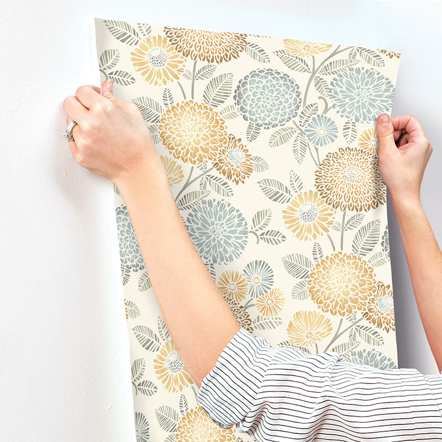 3125-72326 Zalipie Apricot Floral Trail Wallpaper – wallcoveringsmart