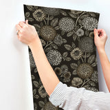 3125-72327 Zalipie Black Floral Trail Wallpaper