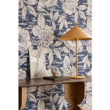 333414 Embrace Painted Passion Wallpaper