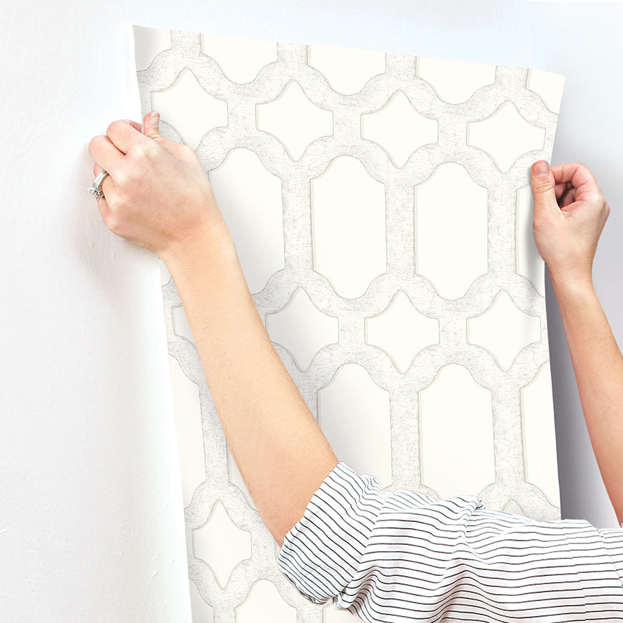 チャービルary④ 4134-72542 Chervil White Trellis Wallpaper – wallcoveringsmart