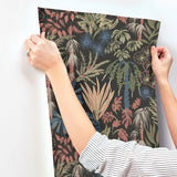 4172-27483 Everglades Black Botanical Wallpaper