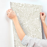 4201-65131 Siv Dark Grey Botanical Wallpaper