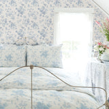 AST4102 Everblooming Rosettes Sky Blue Cabbage Rose Bouquets Wallpaper