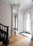 AST4652 Rosie Arrangements Kiss Pink Bouquet Toss Wallpaper