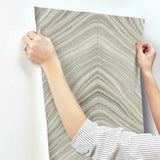 CI2416 Onyx Strata Taupe Wallpaper 