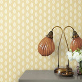 GR5961 Leaf Pendant Yellow Wallpaper