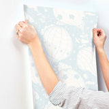 MB29005 Ballongerna Light Blue Wallpaper
