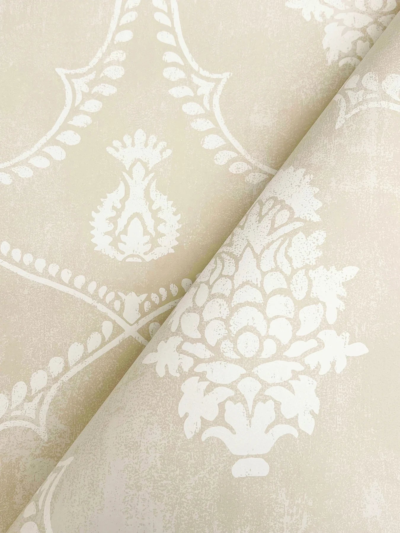 MX9641 Royal Damask Wallpaper – wallcoveringsmart
