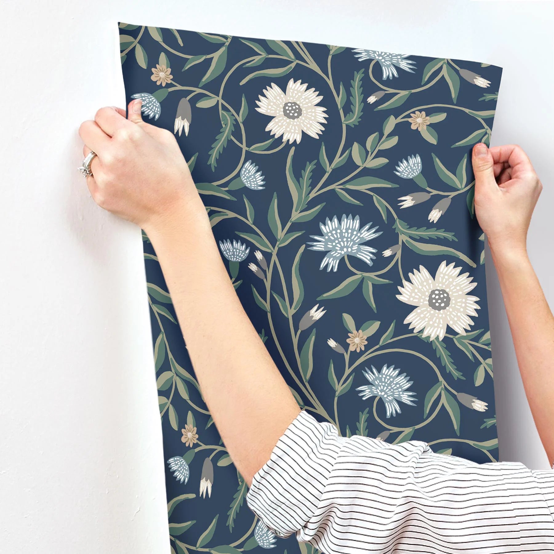 Rifle Paper Co. Aster Wallpaper