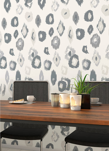 WLD53119W Amara Light Grey Animal Ikat Wallpaper