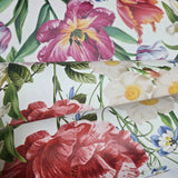 WM10120101 White red green pink Lush botanical tulips flowers bloom floral design Wallpaper