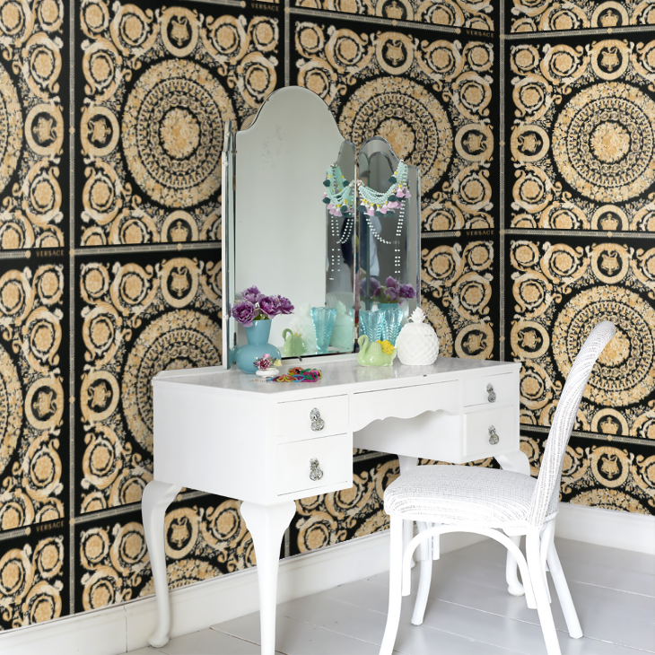 96231-6 Versace Calligraphy Black Gray Gold Barocco Designer Wallpaper –  wallcoveringsmart